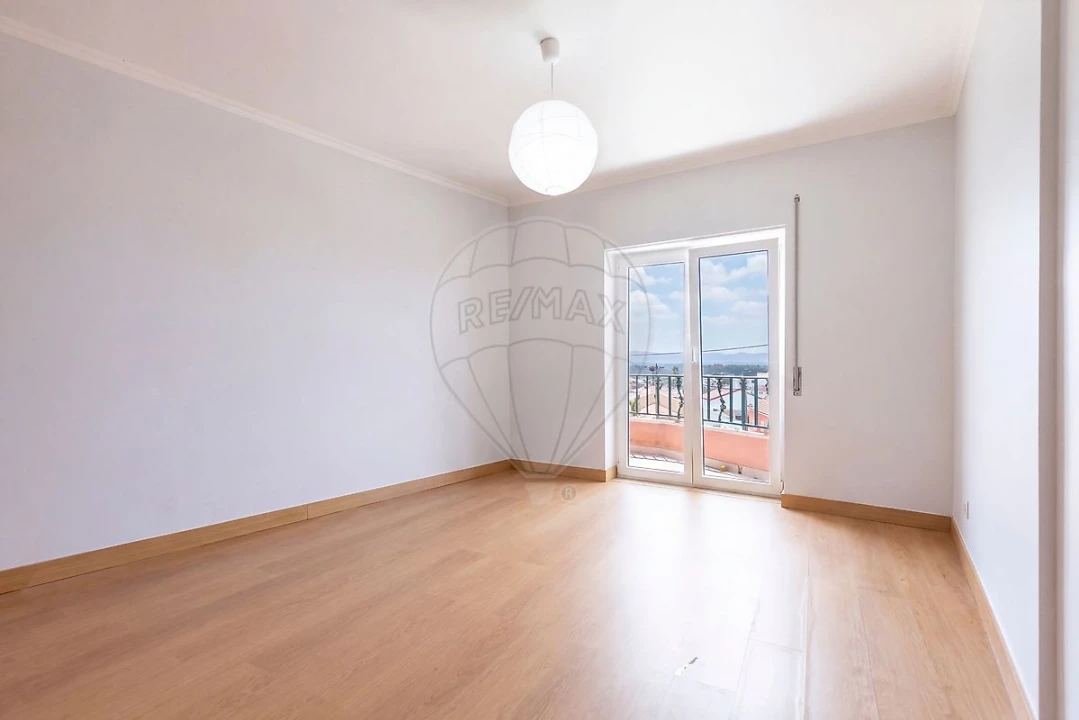 Apartamento T3 para Venda em Campelos e Outeiro da Cabeça Foto 23