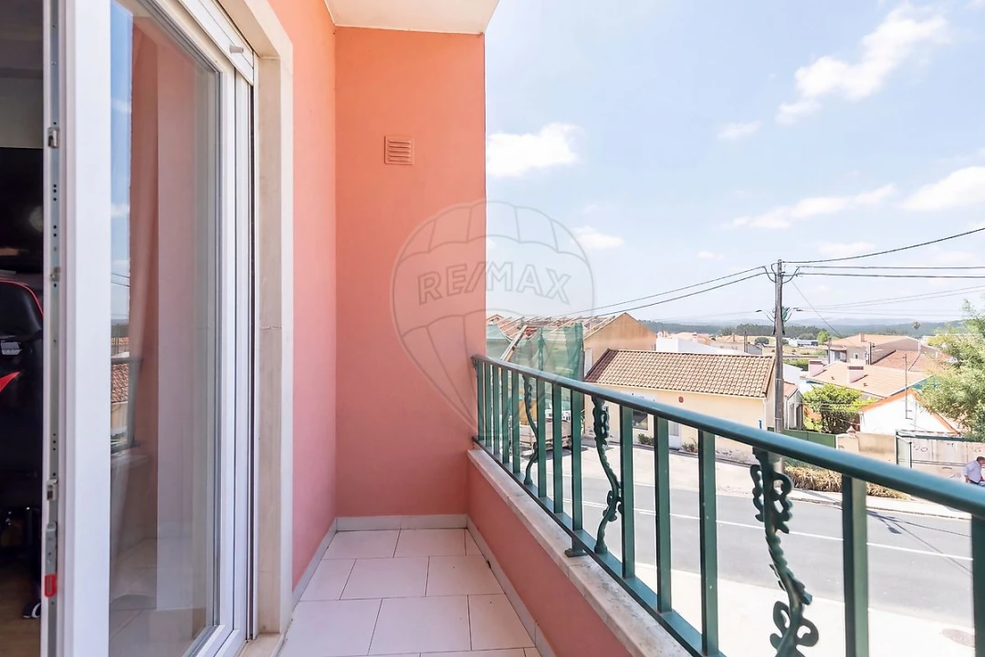 Apartamento T3 para Venda em Campelos e Outeiro da Cabeça Foto 21