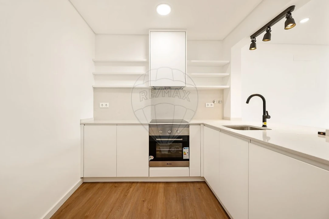 Apartamento T2 para Arrendamento em Estrela Foto 15