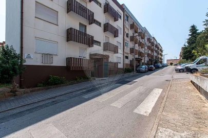 Apartamento T3 para Venda em Vialonga