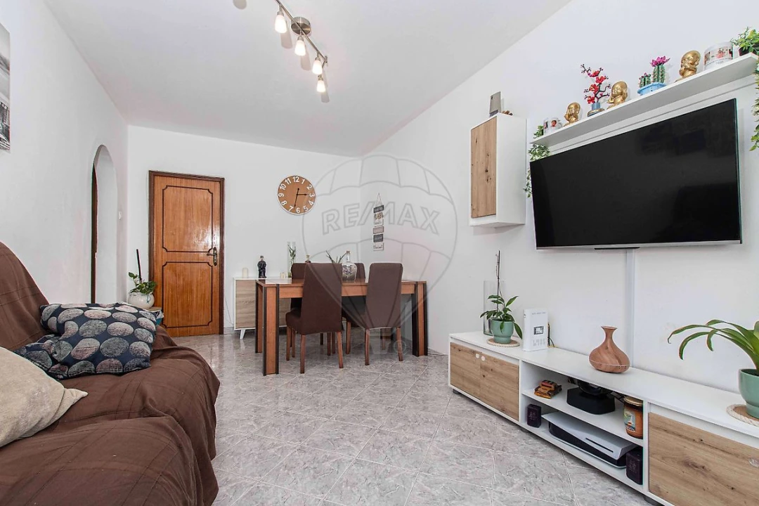 Apartamento T3 para Venda em Vialonga Foto 4