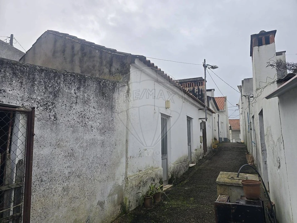 Negócio para Venda em São Miguel do Rio Torto e Rossio Ao Sul do Tejo Foto 1