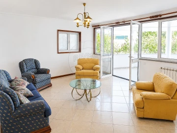 Moradia T5 para Venda em Oliveirinha