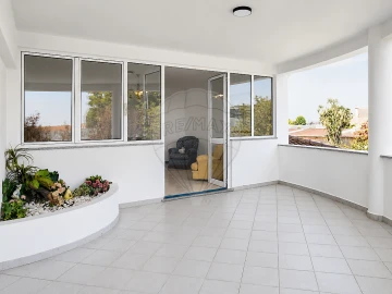 Moradia T5 para Venda em Oliveirinha