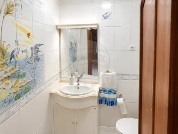 Moradia T5 para Venda em Oliveirinha