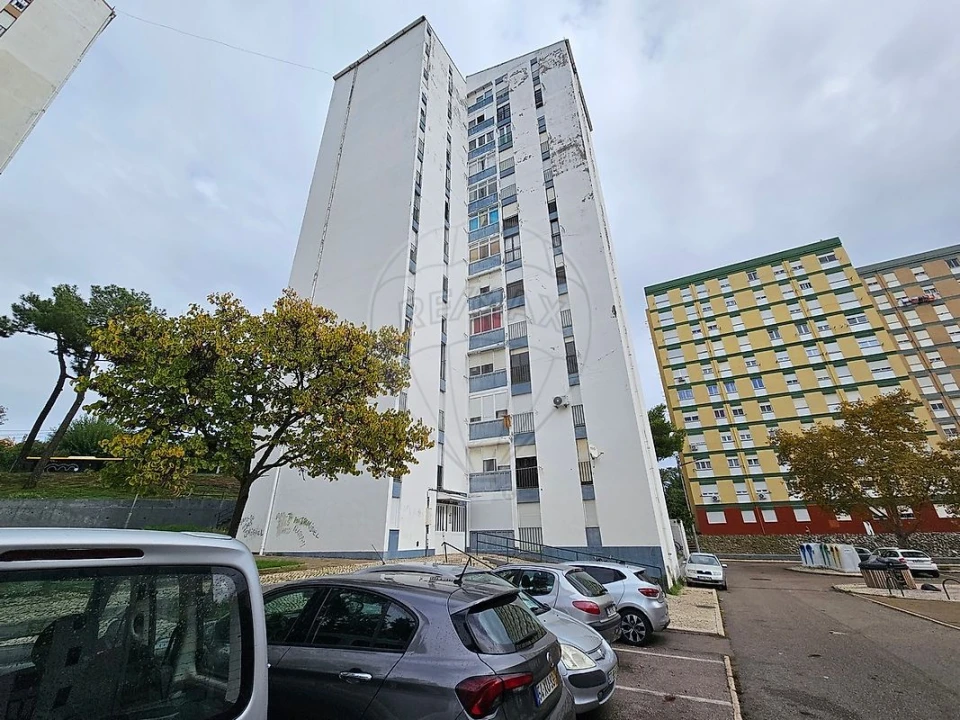 Apartamento T2 para Venda em Corroios Foto 13