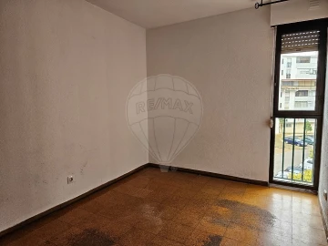 Apartamento T2 para Venda em Corroios