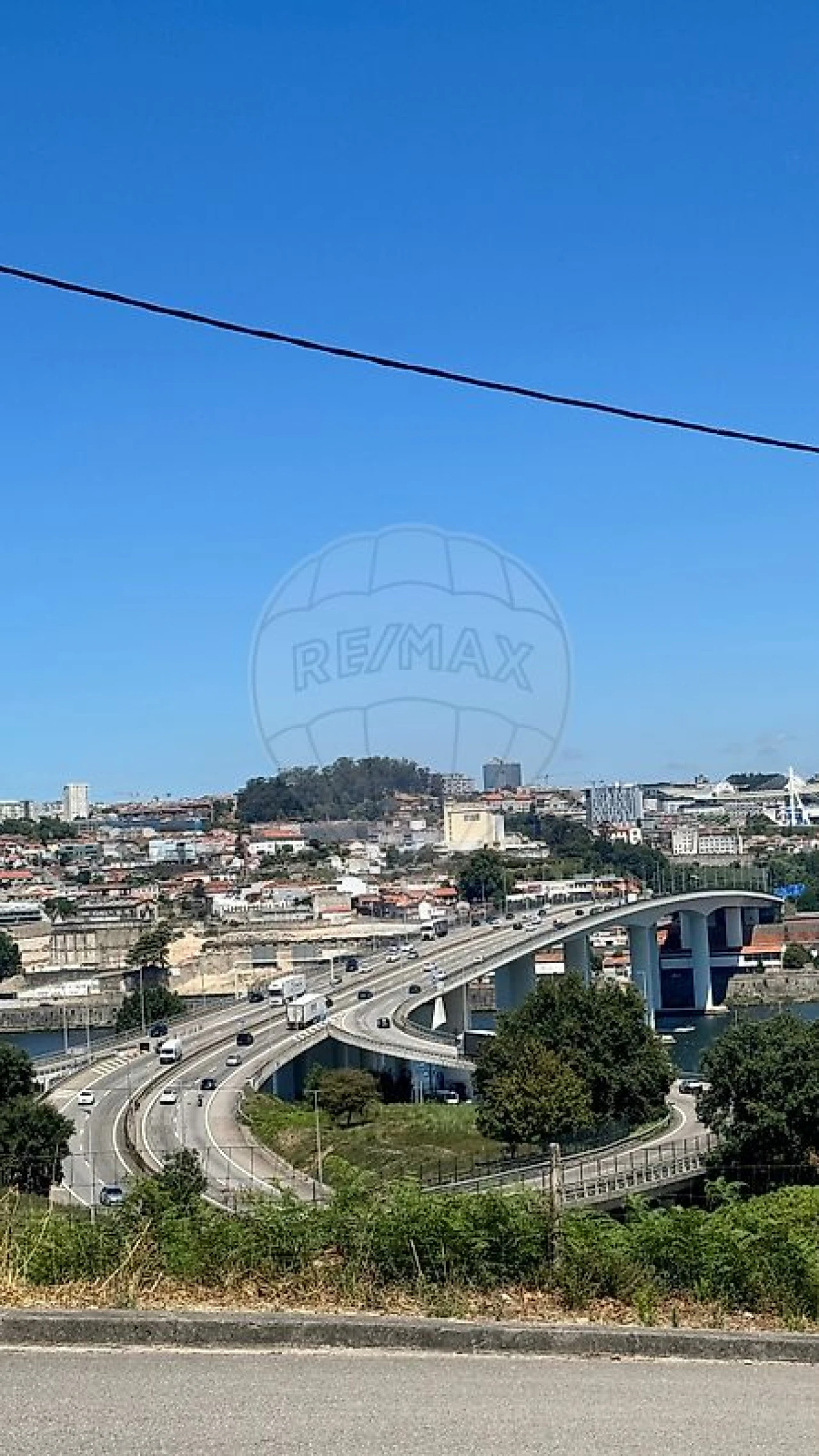 Apartamento T2 para Venda em Oliveira do Douro Foto 1