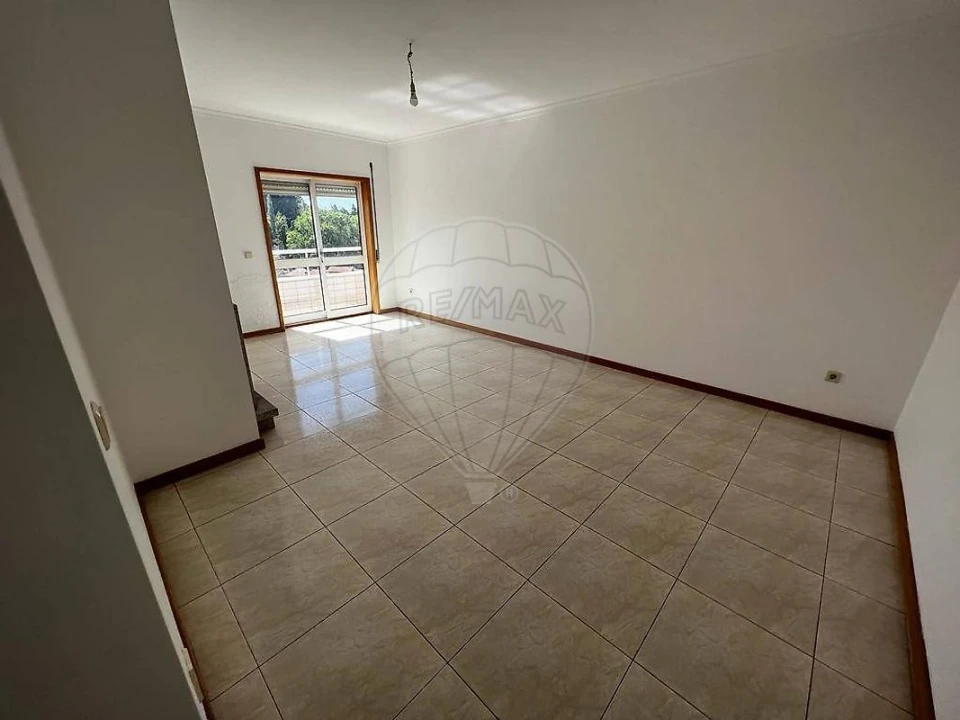 Apartamento T3 para Venda em O. Azeméis, Riba-Ul, Ul, Macinhata Seixa, Madail Foto 3