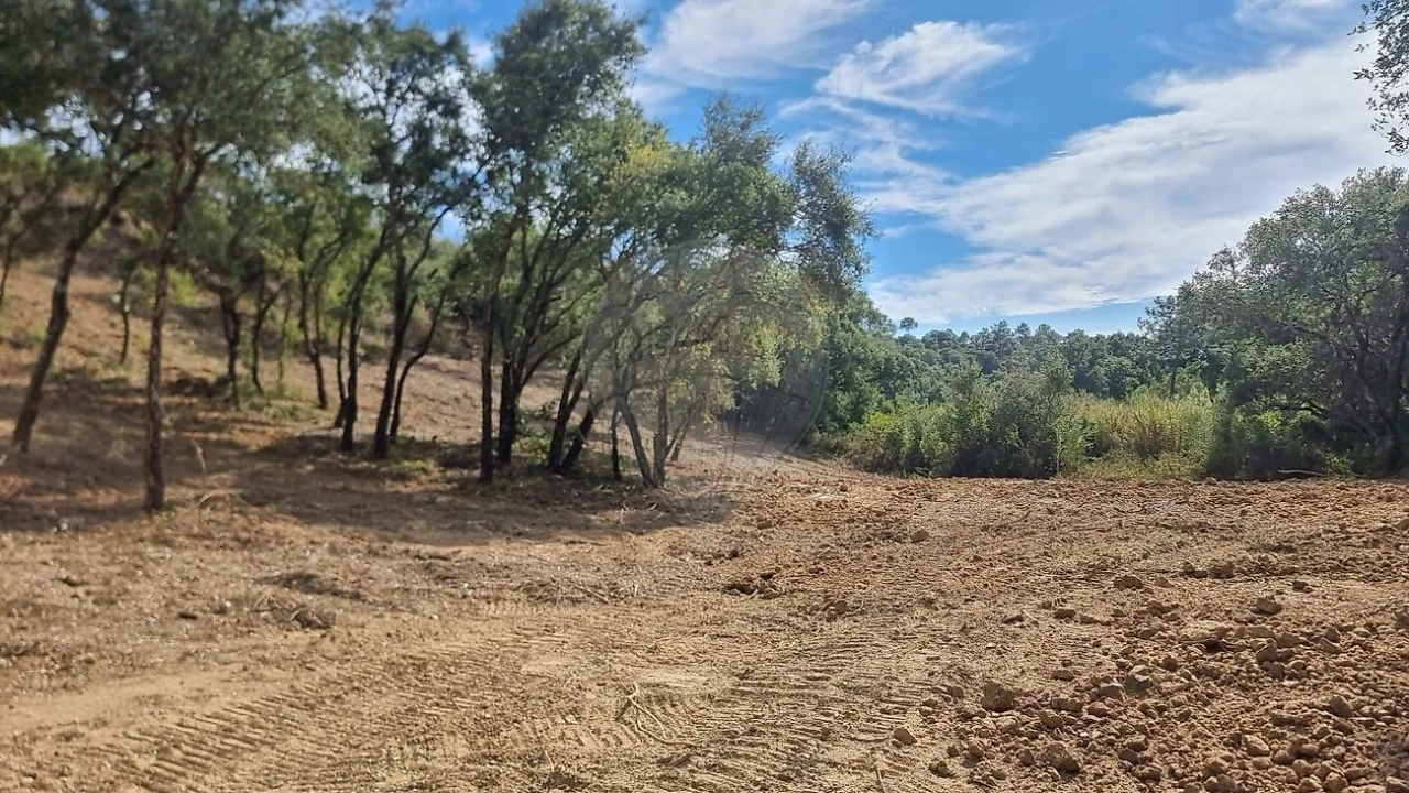 Terreno para Venda em Vale do Paraiso Foto 12