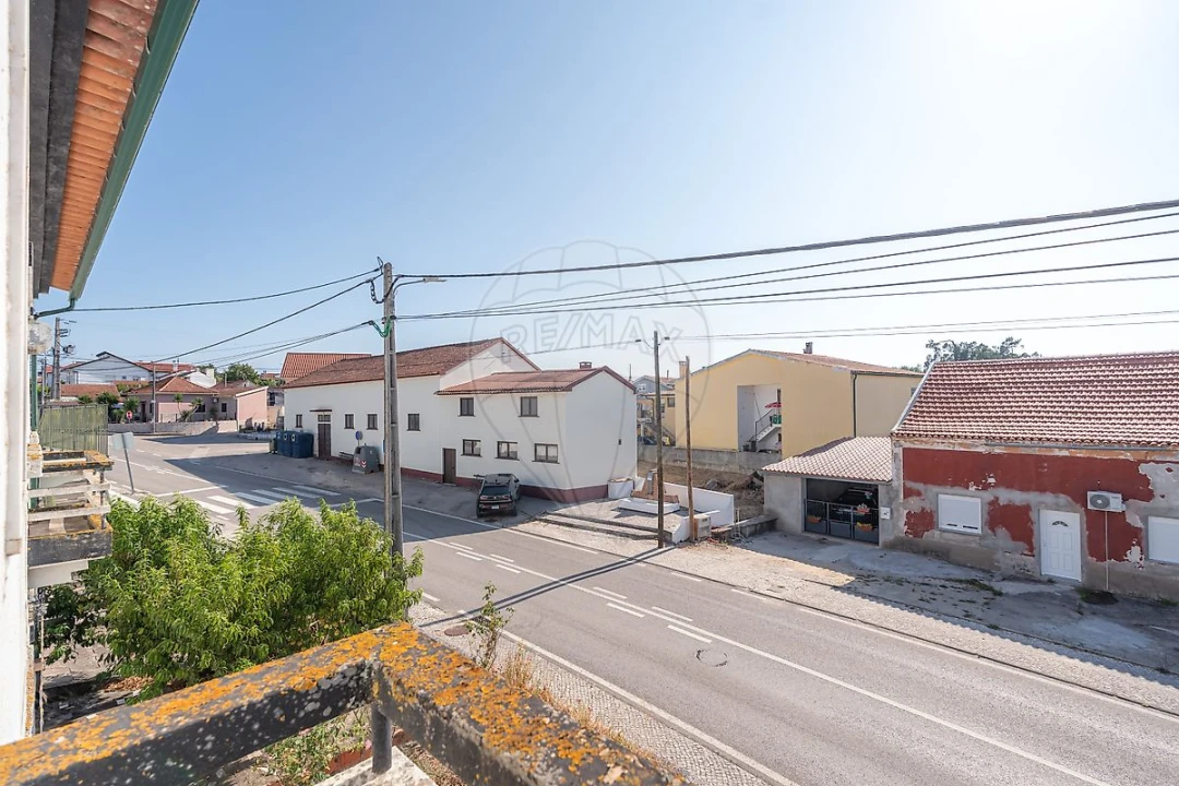Moradia T4 para Venda em Alfarelos Foto 38