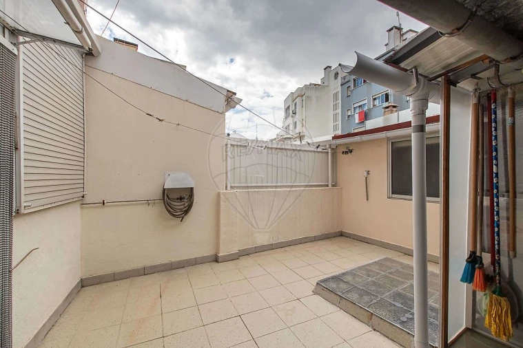 Apartamento T2 para Venda em Moscavide e Portela Foto 14