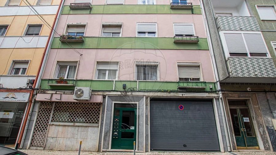 Apartamento T2 para Venda em Moscavide e Portela