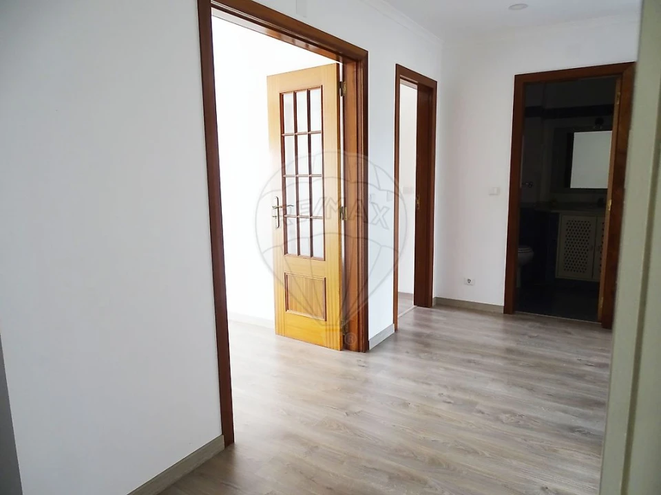 Apartamento T3 para Arrendamento em Vila Nova da Barquinha Foto 5