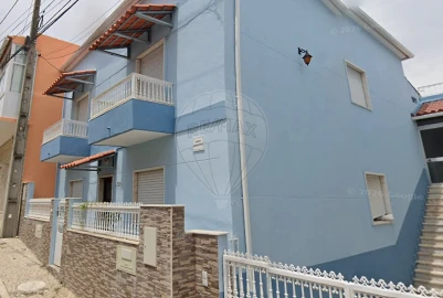 Moradia T5 para Venda em Camarate, Unhos e Apelação