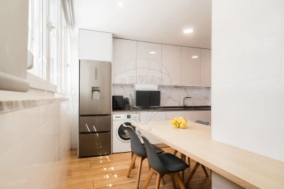 Apartamento T4 para Venda em Alvalade