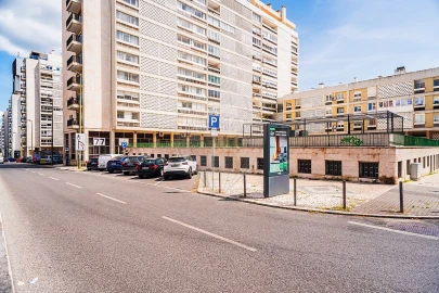 Apartamento T4 para Venda em Alvalade