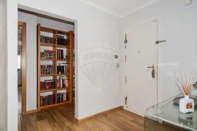 Apartamento T4 para Venda em Alvalade