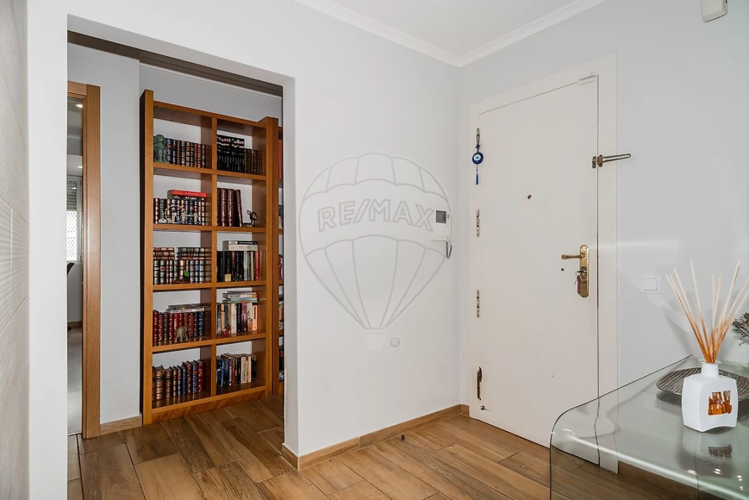 Apartamento T4 para Venda em Alvalade Foto 11