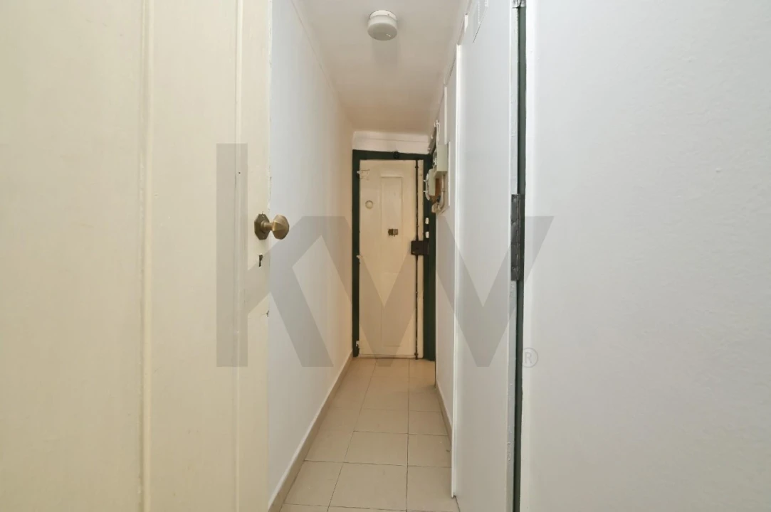 Apartamento T1 para Venda em Misericórdia Foto 19