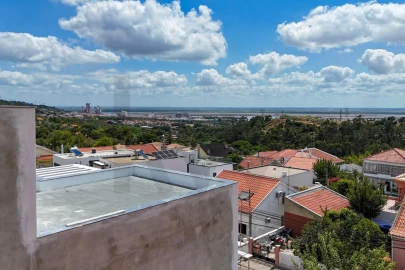 Moradia T4 para Venda em Alverca do Ribatejo e Sobralinho