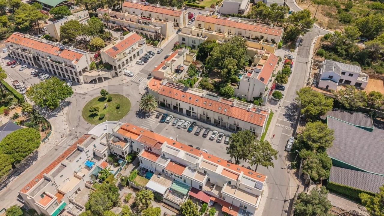 Moradia T3 para Venda em Cascais e Estoril Foto 52