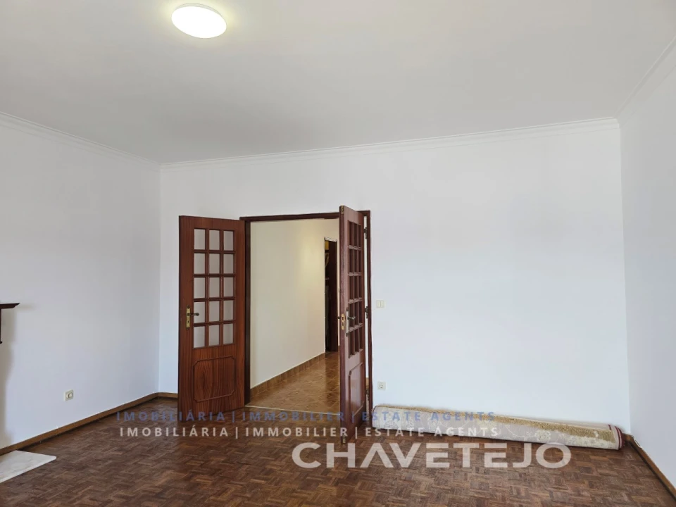 Apartamento T2 para Venda em São João Baptista e Santa Maria dos Olivais Foto 10