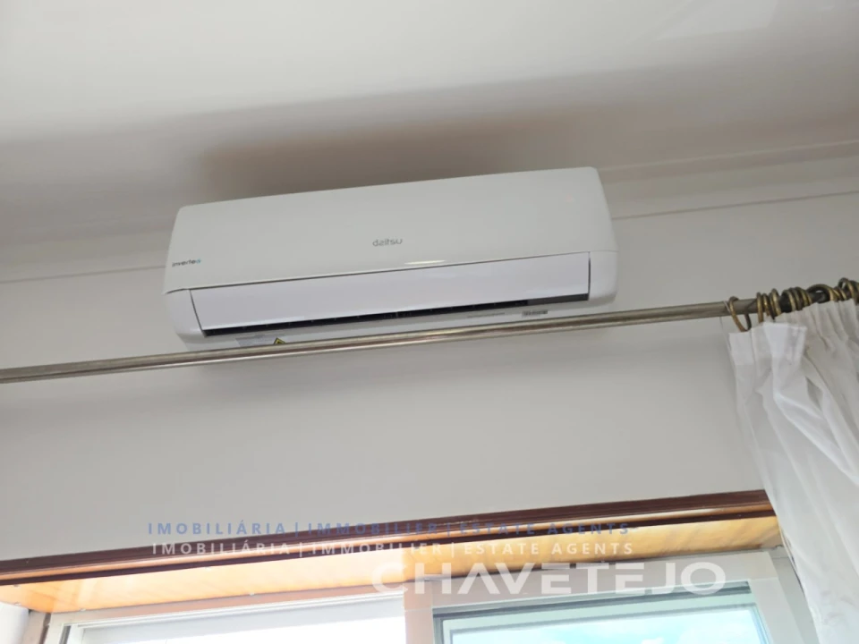 Apartamento T2 para Venda em São João Baptista e Santa Maria dos Olivais Foto 11