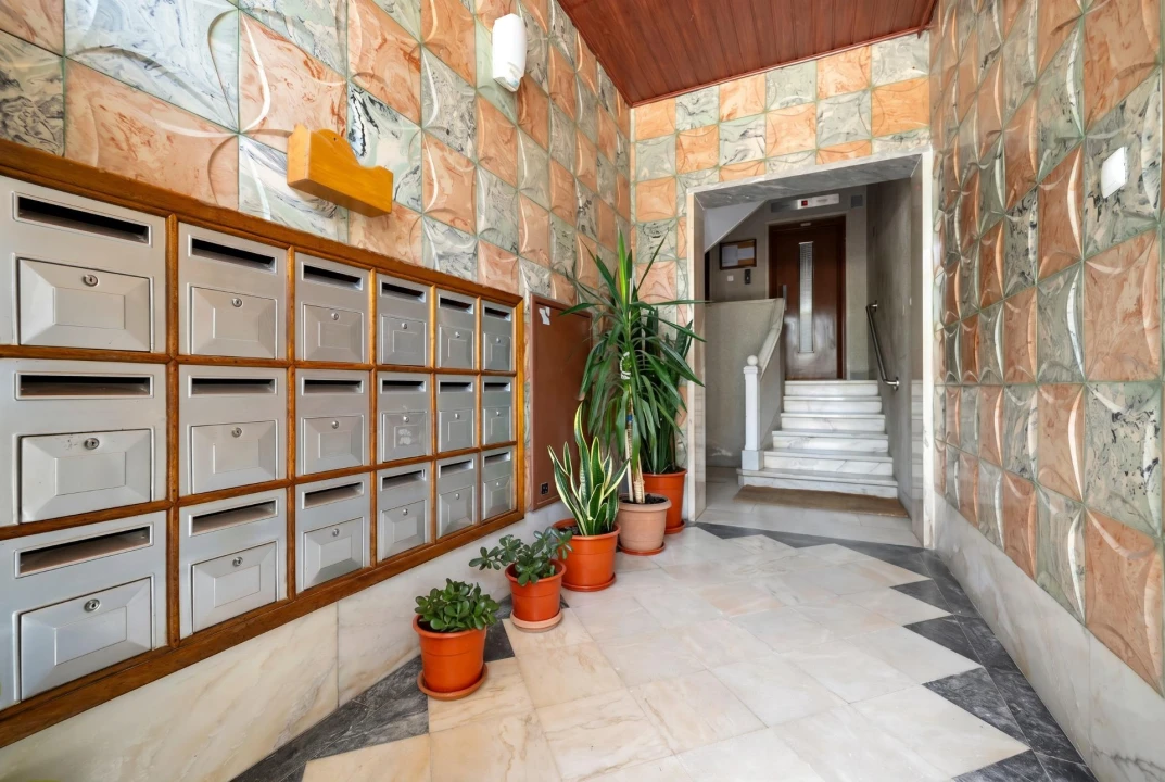 Apartamento T3 para Venda em Laranjeiro e Feijó Foto 23