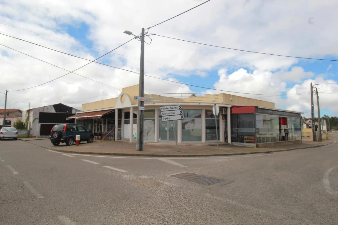 Prédio para Venda em Marinha Grande Foto 1