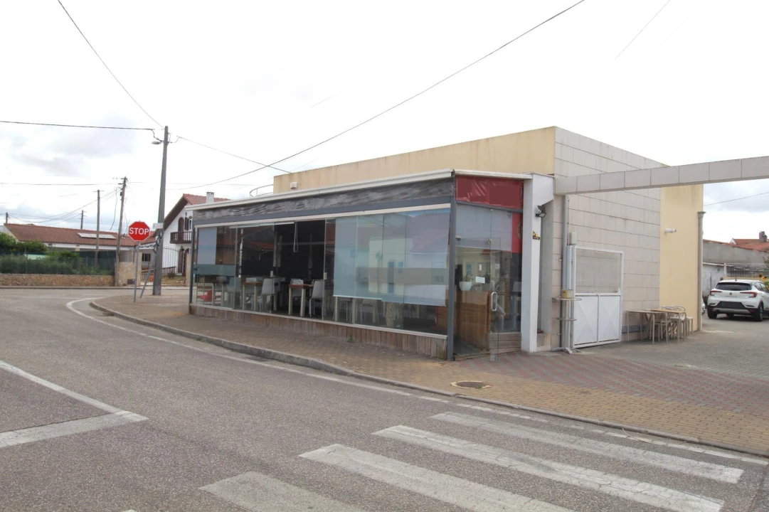 Prédio para Venda em Marinha Grande Foto 5