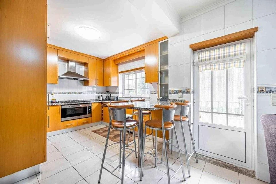 Moradia T4 para Venda em São Vitor (Braga) Foto 2