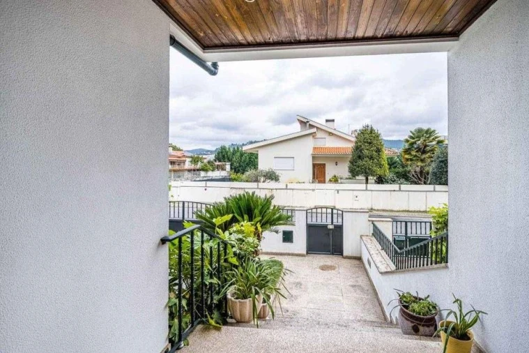 Moradia T4 para Venda em São Vitor (Braga) Foto 21