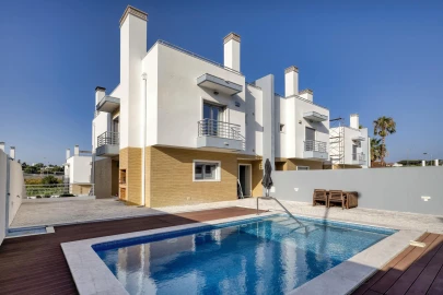Moradia T3 para Venda em Caparica e Trafaria
