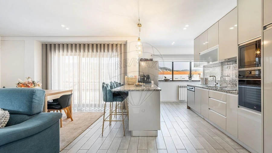 Apartamento T3 para Venda em Povoa de Lanhoso (N. Senhora do Amparo)