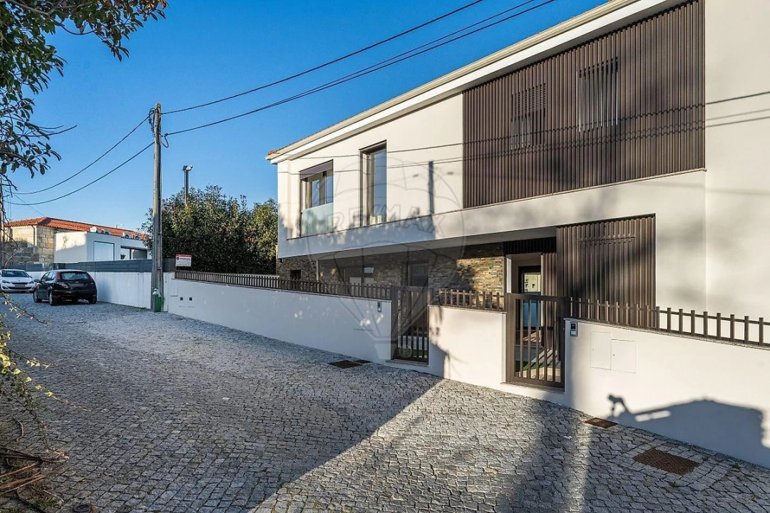 Moradia T3 para Venda em Unhão e Lordelo Foto 1