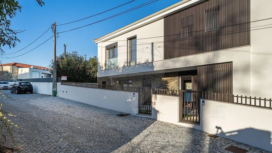 Moradia T3 para Venda em Unhão e Lordelo