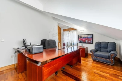 Moradia T6 para Venda em Ferreiros, Prozelo e Besteiros