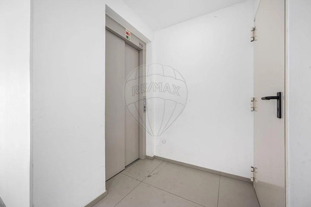 Apartamento T3 para Venda em Vila Verde e Barbudo Foto 28