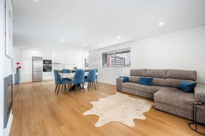 Apartamento T3 para Venda em Vila Verde e Barbudo
