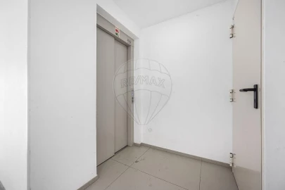 Apartamento T3 para Venda em Vila Verde e Barbudo