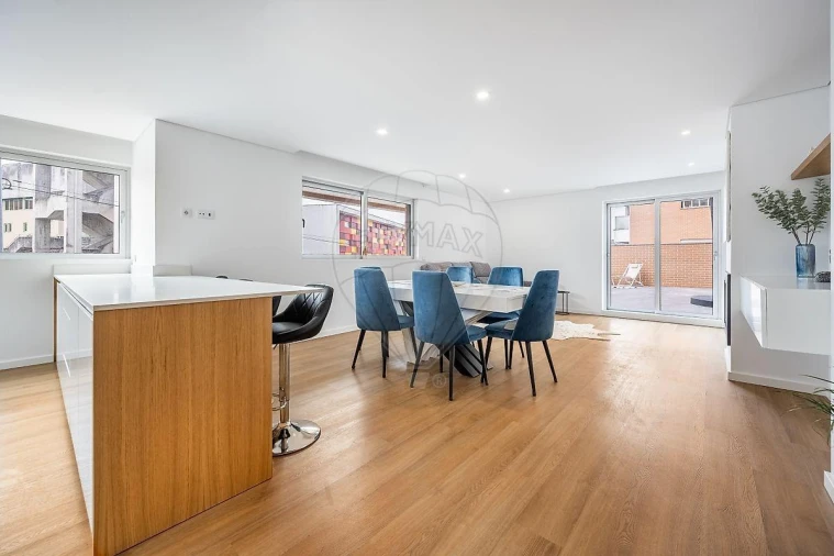 Apartamento T3 para Venda em Vila Verde e Barbudo Foto 16