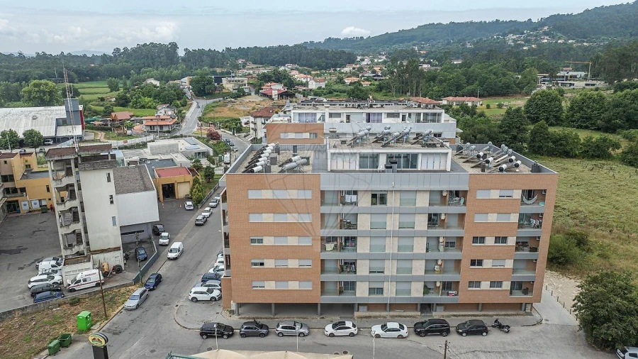 Apartamento T3 para Venda em Vila Verde e Barbudo Foto 2