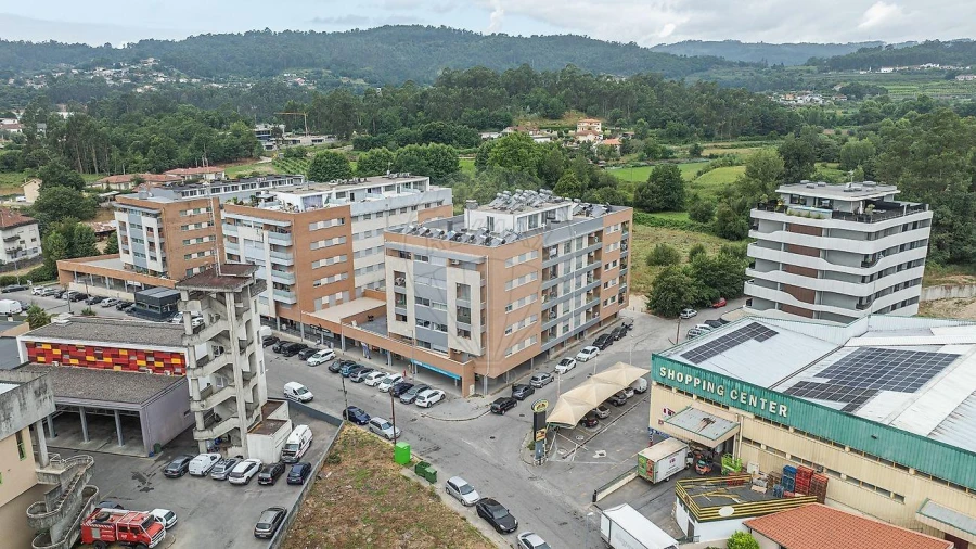 Apartamento T3 para Venda em Vila Verde e Barbudo Foto 4