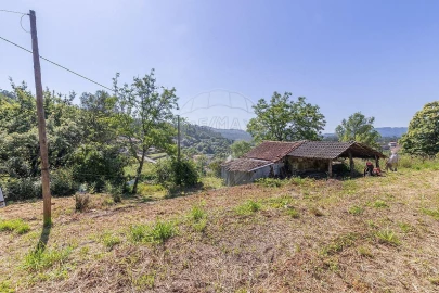 Moradia T3 para Venda em Goães