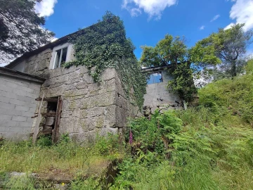 Moradia T3 para Venda em Goães
