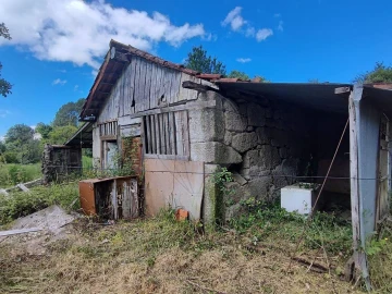 Moradia T3 para Venda em Goães