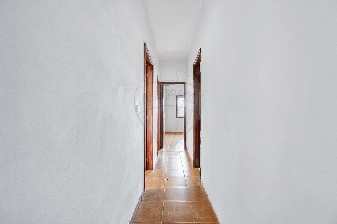 Moradia T7 para Venda em Serzedo e Perosinho Foto 18