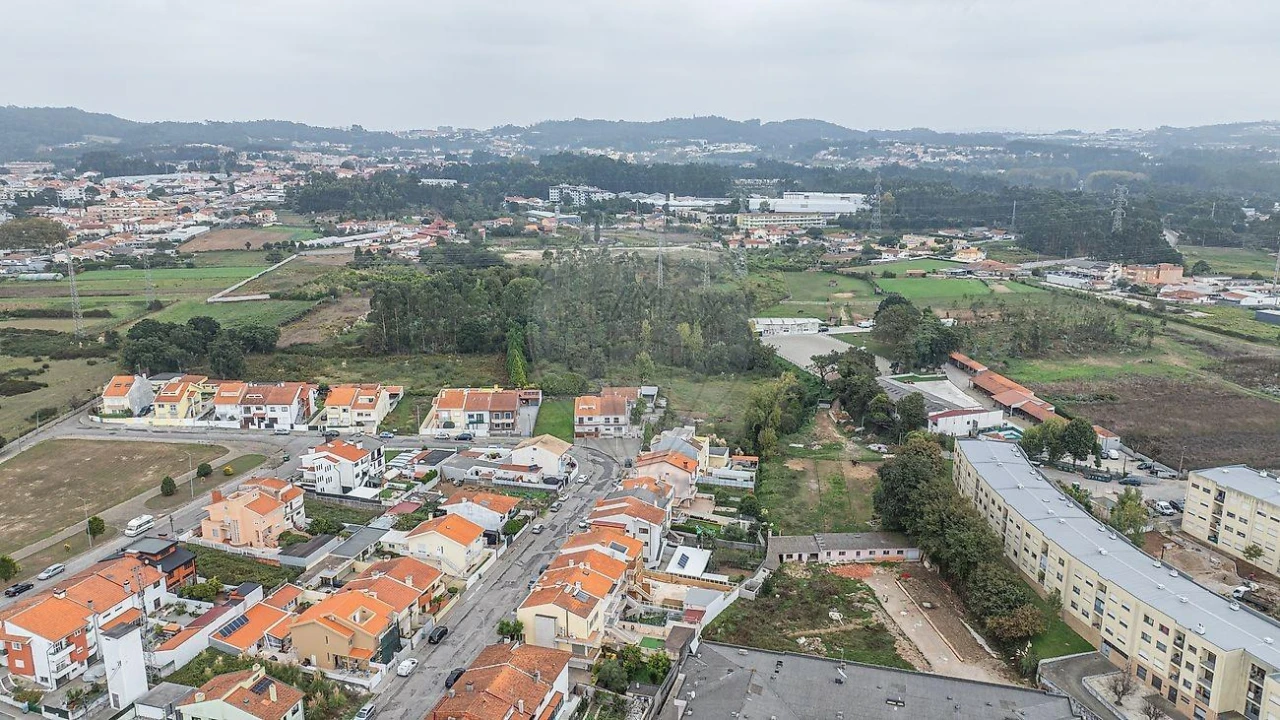 Moradia T7 para Venda em Serzedo e Perosinho Foto 4