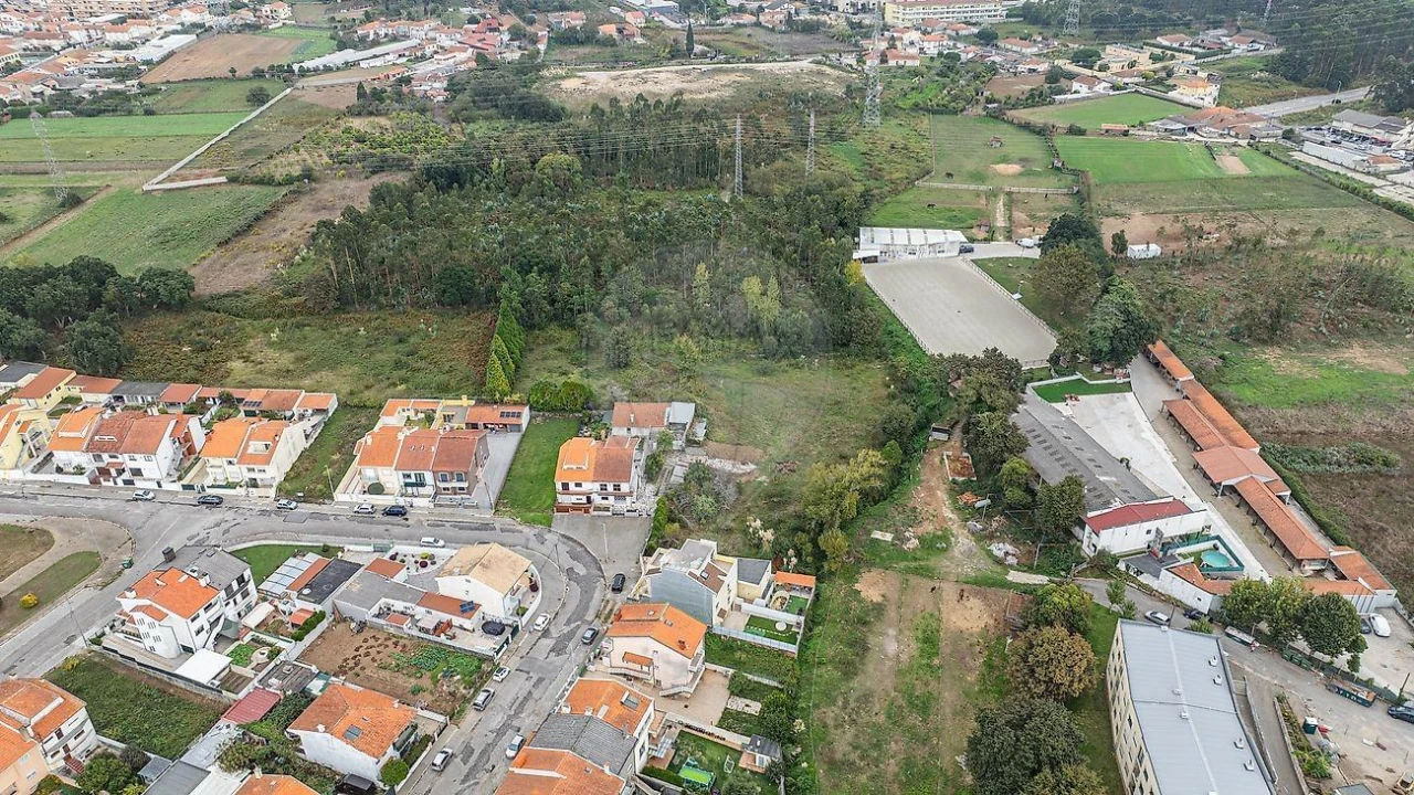 Moradia T7 para Venda em Serzedo e Perosinho Foto 7